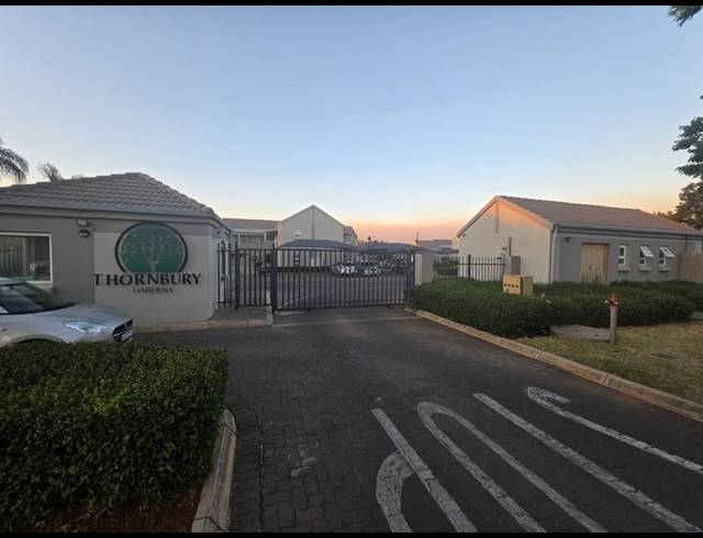 2 BEDROOM TOWNHOUSE FOR SALE IN MONTANA